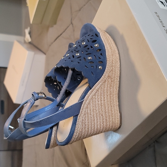 Marc Fisher Espadrille Blue Wedges Size 8.5 - Picture 2 of 3
